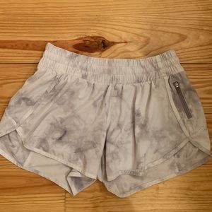 Lululemon tracker short